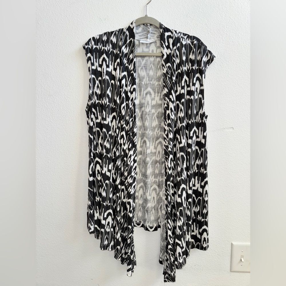 Bryn Walker Black/White Print Open Front Layering Vest Sleeveless Cargidan